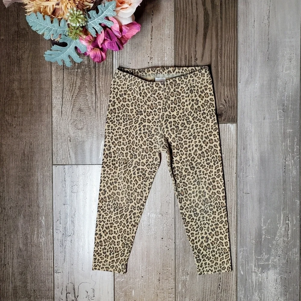 Carter's SIze 18m Tan and Black Leopard Print Animal Print Toddler Girl Leggings